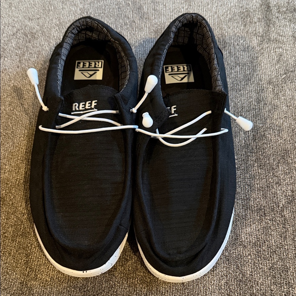 Reef Men's Black Slip-On Loafers